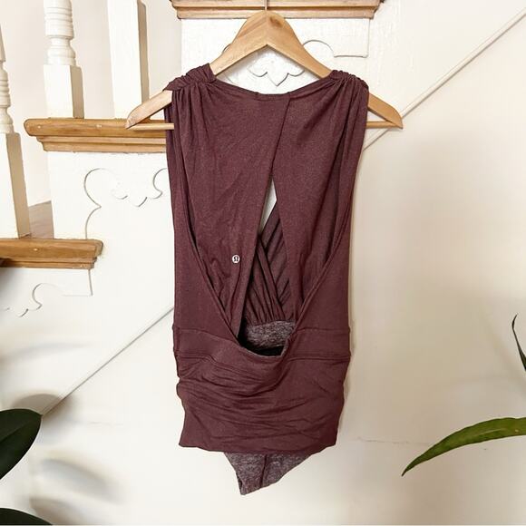 Lululemon Tonight's The Night Leotard Sleeveless Bodysuit Draped V-Neck SZ M - Picture 9 of 9